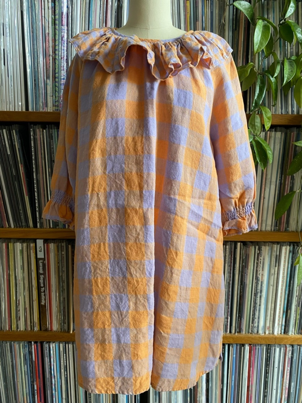 EUC PROJEKTI TYYNY - Gingham Linen Ruffle Collar Dress in Peach & Lavender - Sm